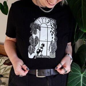 Plant tee size large NEW